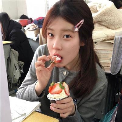 婚礼前闺蜜送我一套秀禾服